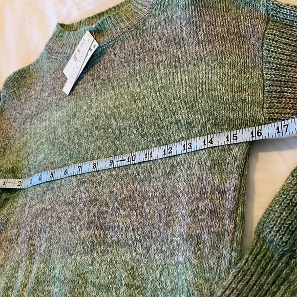 Abound Sweater - Picture 5 of 8